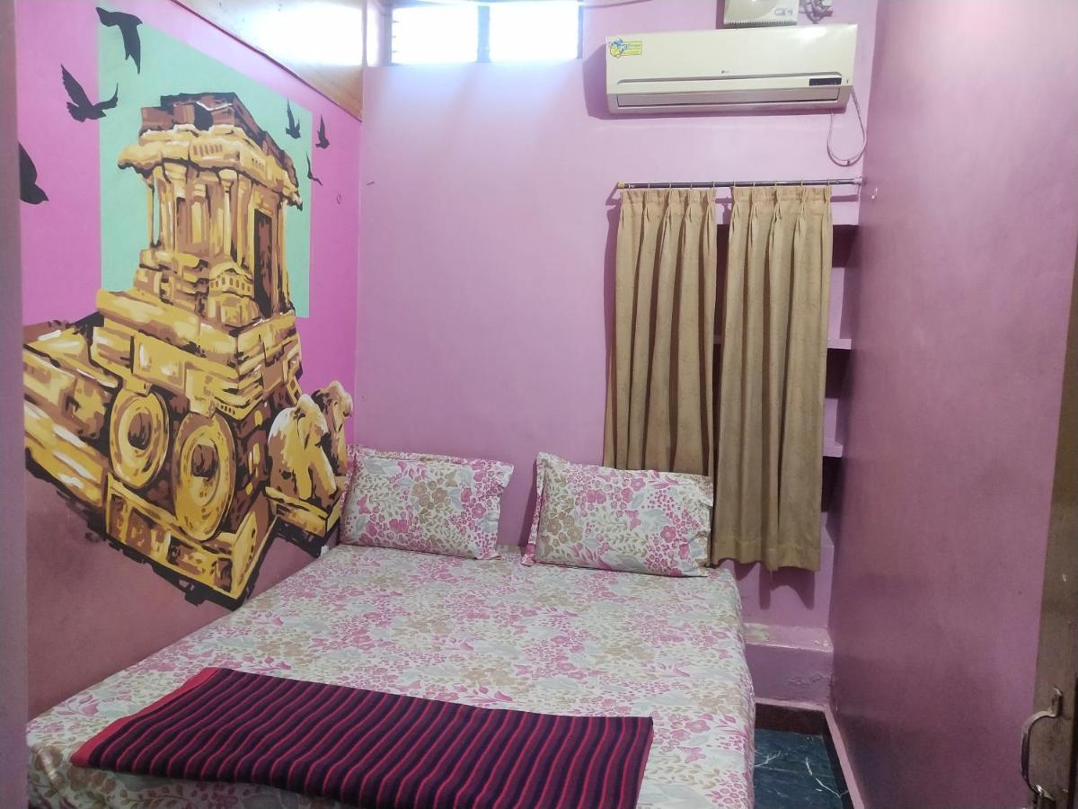 Temple View Guest House Hampi Room photo